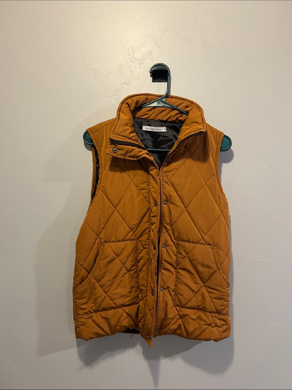 Michelle Mae Quilted Puffer Vest - Rusty Orange